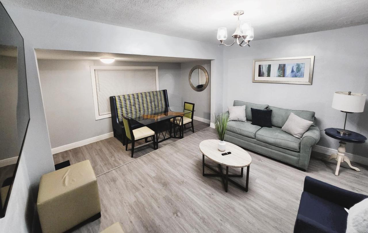 Cozy 3 Bedroom House Near Airport/Raymond Stadium/Downtown. Τάμπα Εξωτερικό φωτογραφία