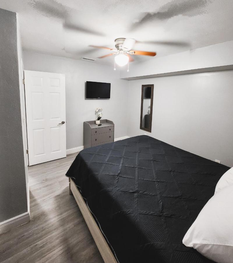 Cozy 3 Bedroom House Near Airport/Raymond Stadium/Downtown. Τάμπα Εξωτερικό φωτογραφία