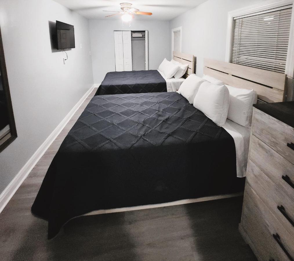 Cozy 3 Bedroom House Near Airport/Raymond Stadium/Downtown. Τάμπα Εξωτερικό φωτογραφία
