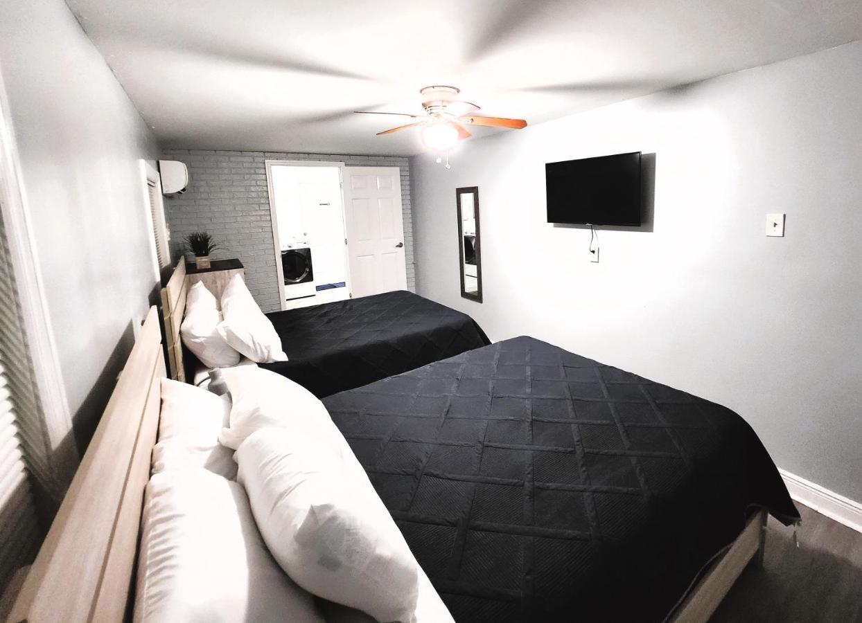 Cozy 3 Bedroom House Near Airport/Raymond Stadium/Downtown. Τάμπα Εξωτερικό φωτογραφία