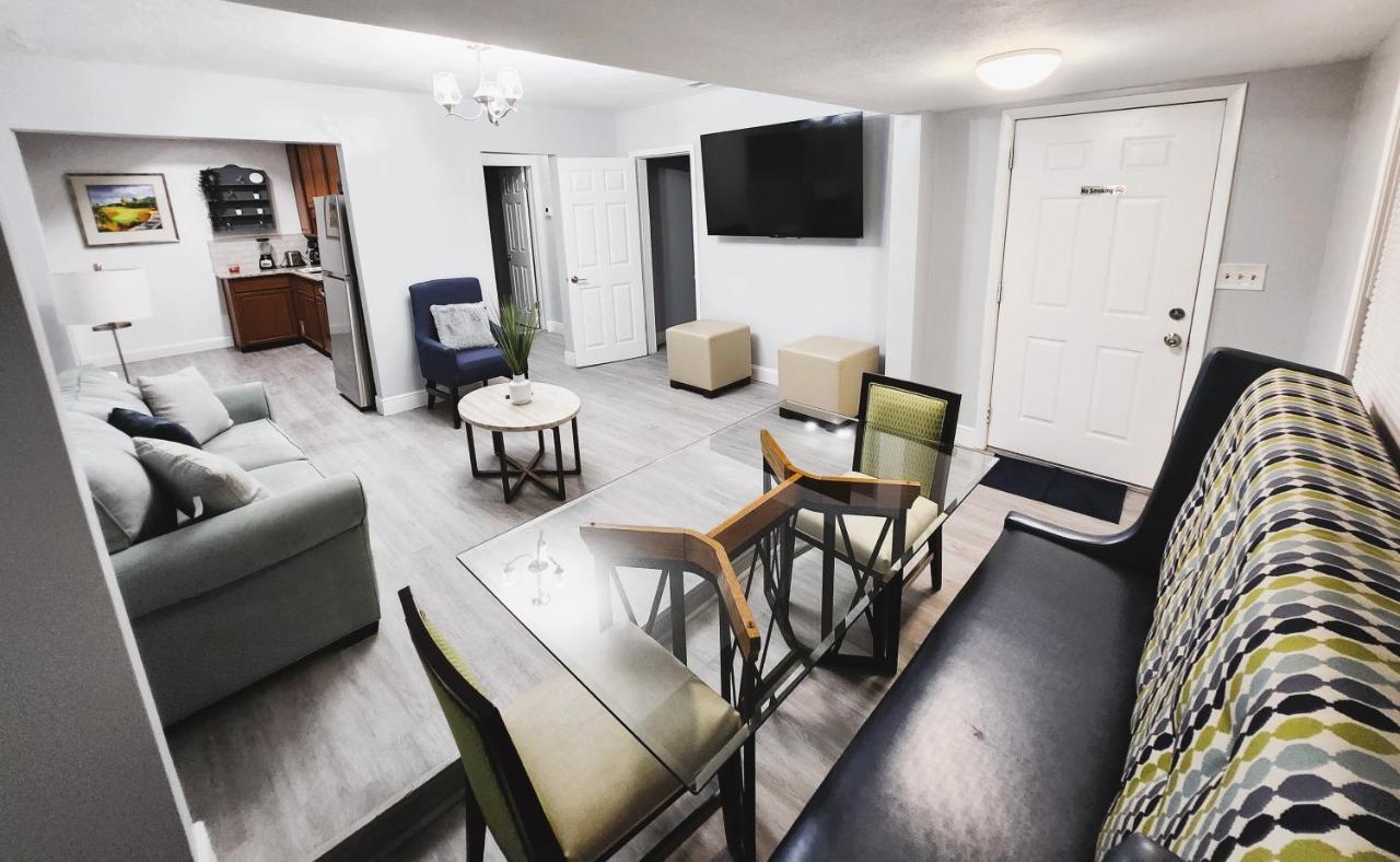 Cozy 3 Bedroom House Near Airport/Raymond Stadium/Downtown. Τάμπα Εξωτερικό φωτογραφία